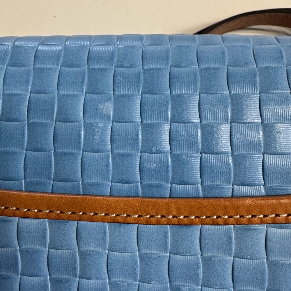 Dooney & Bourke Claremont Field Bag Light Blue Woven Leather Crossbody Purse - Picture 7 of 9